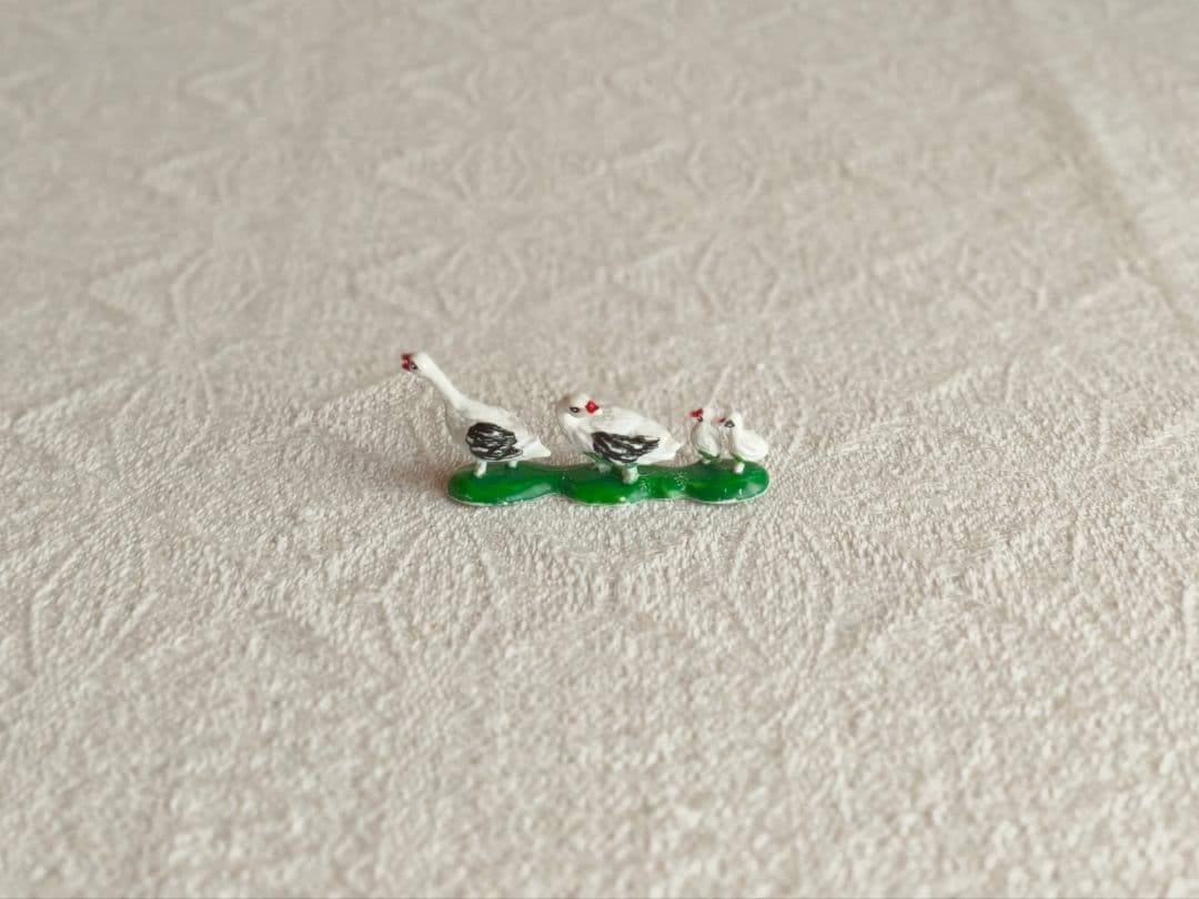 * vintage figure ୨୧ * 小さな カモの家族