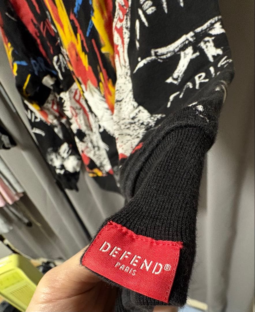 DEFEND PARIS グラフィティ パーカー & ジョガーパンツセット M DEFEND PARIS グラフィティ パーカー & ジョガーパンツセット M