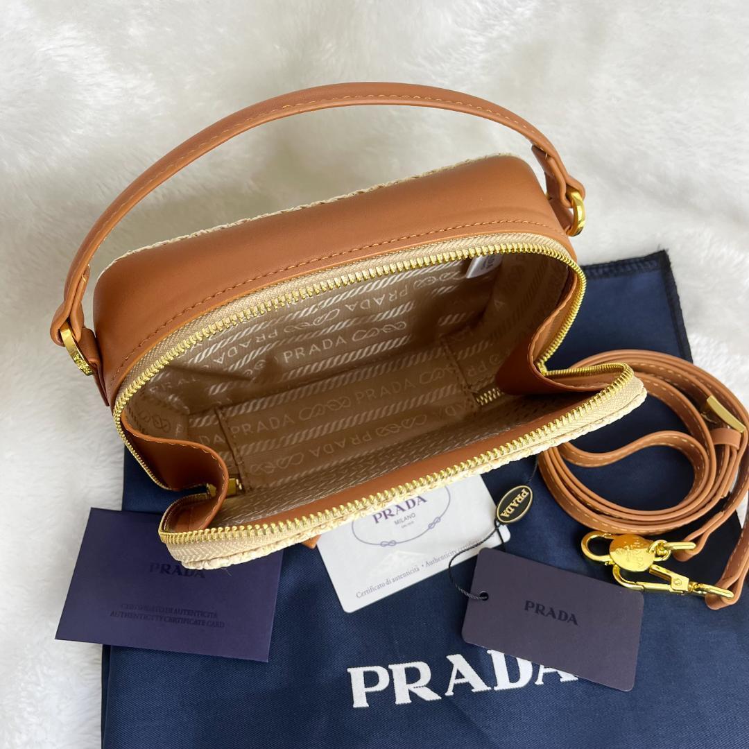極美品✨ PRADA ショルダーバッグ ベージュ/ブラウン - メルカリ