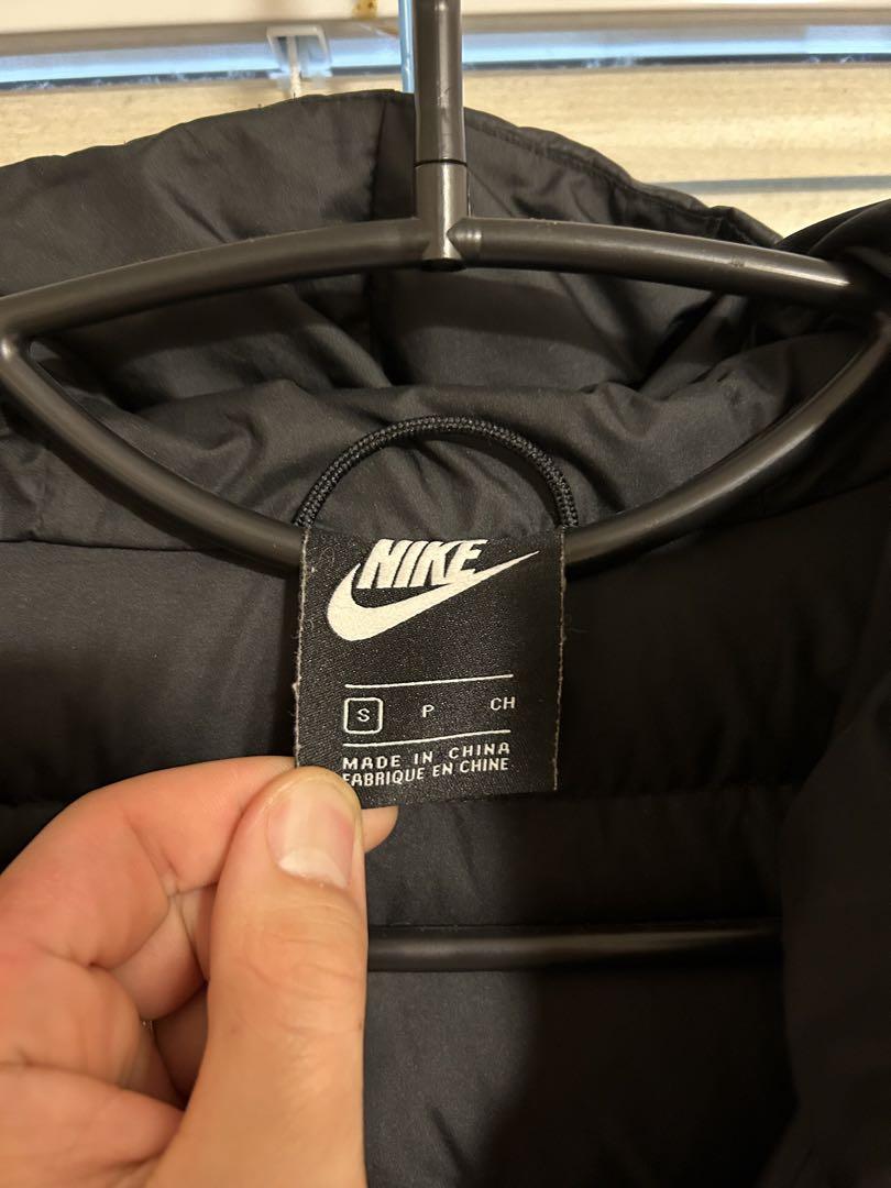 NIKEダウン