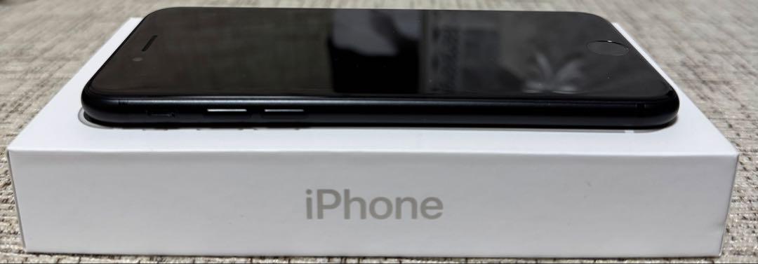 iPhone SE (第2世代)ブラック 64GB SIMフリー
