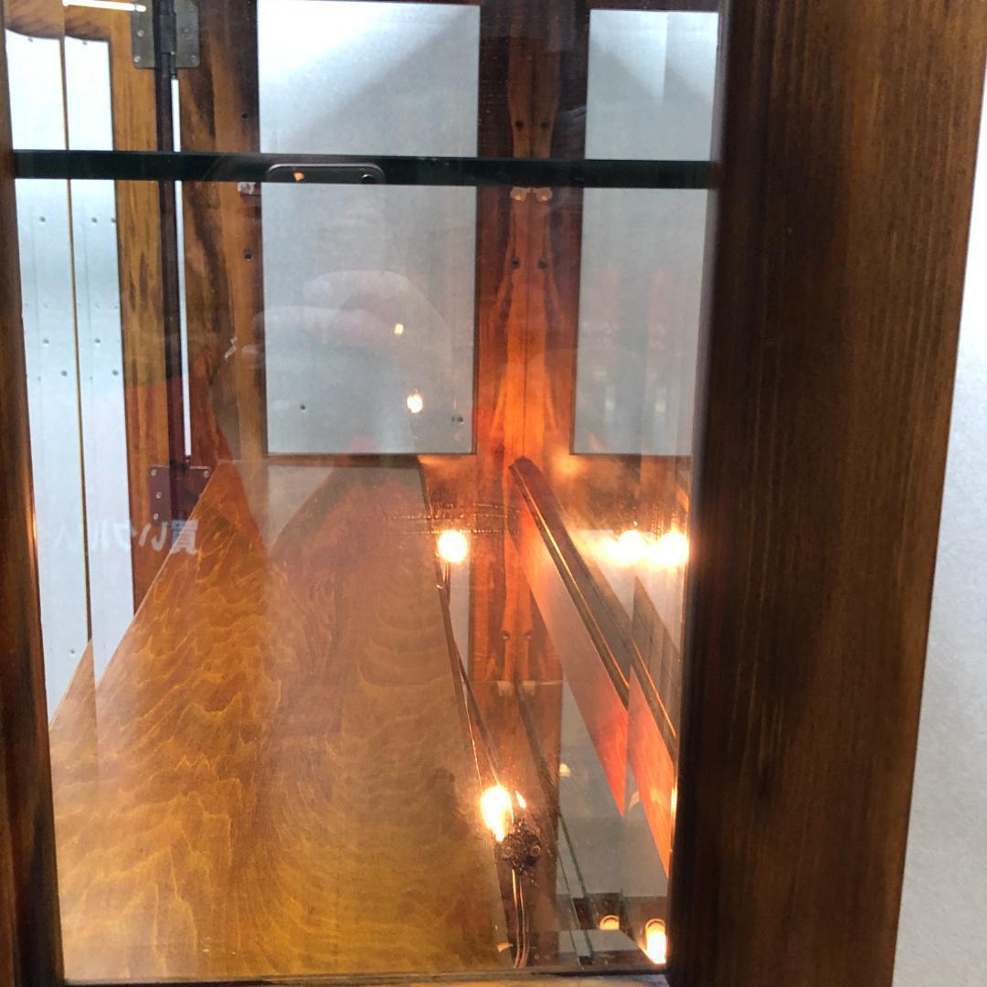 送料無料【希少3面ガラス採光】カリモク 飾り棚 コレクションボード 250709