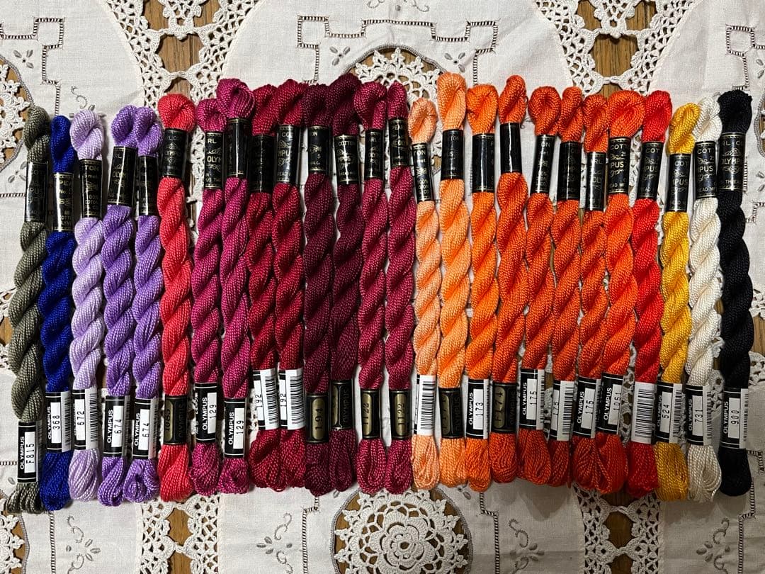 オリンパス　5番刺繍糸　30本 秋色多め、ハロウィン色多め