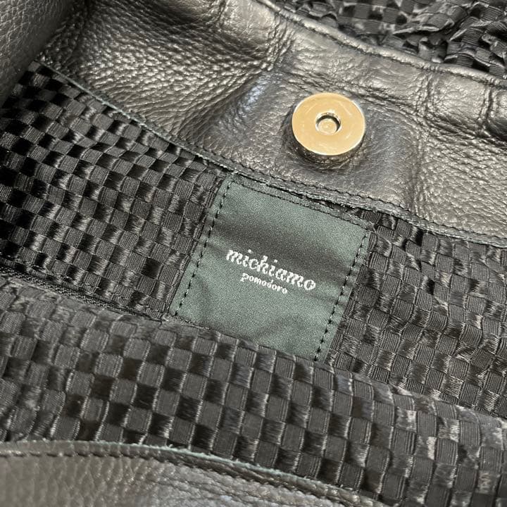 michiamo/ミキアモ　ショルダー バッグ