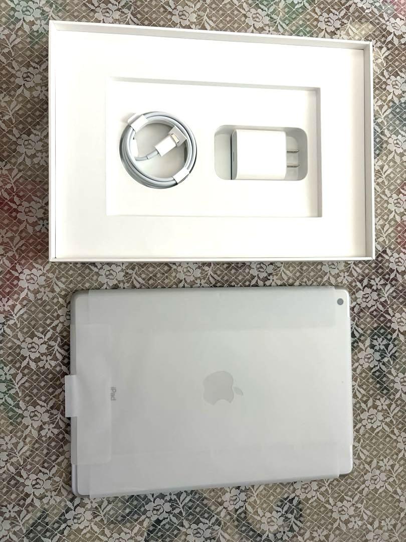 未使用品　Apple iPad (第9世代) 64GB Wi-Fi シルバー