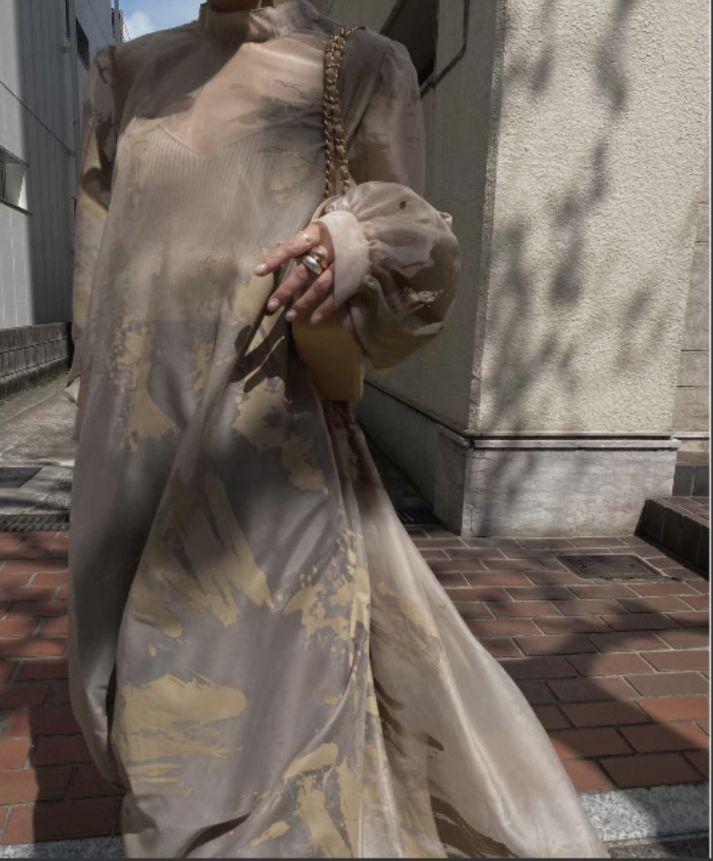AMERI　RUBBER PAINT ART SHEER DRESS
