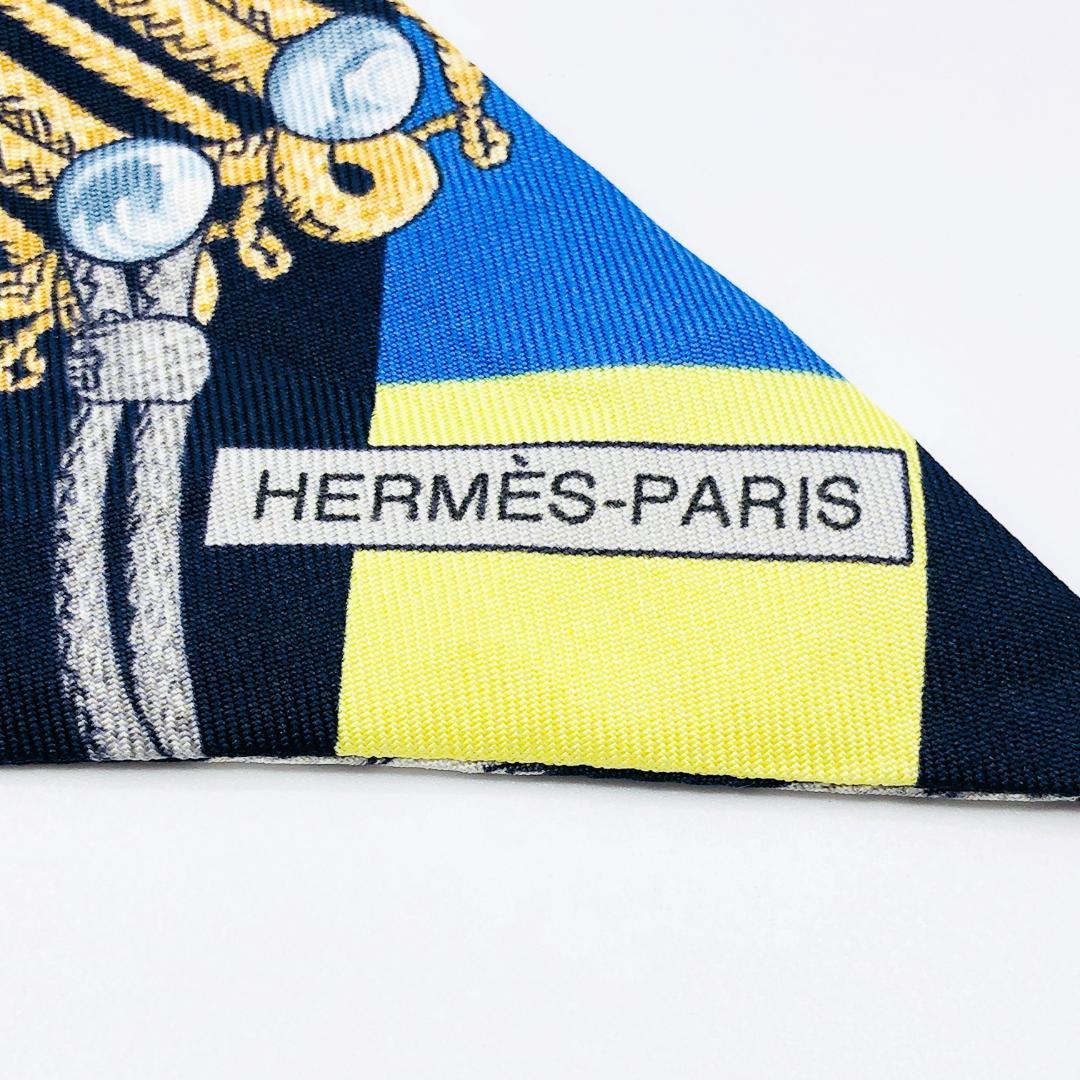 エルメス HERMES ツイリー 馬具柄 スカーフ タグあり 美品 エルメス HERMES ツイリー 馬具柄 スカーフ タグあり 美品