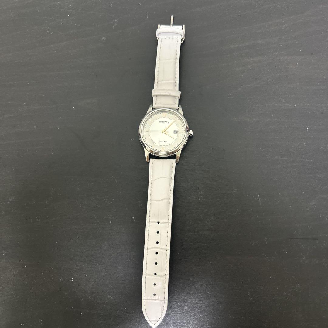 CITIZEN Eco-Drive ホワイト腕時計