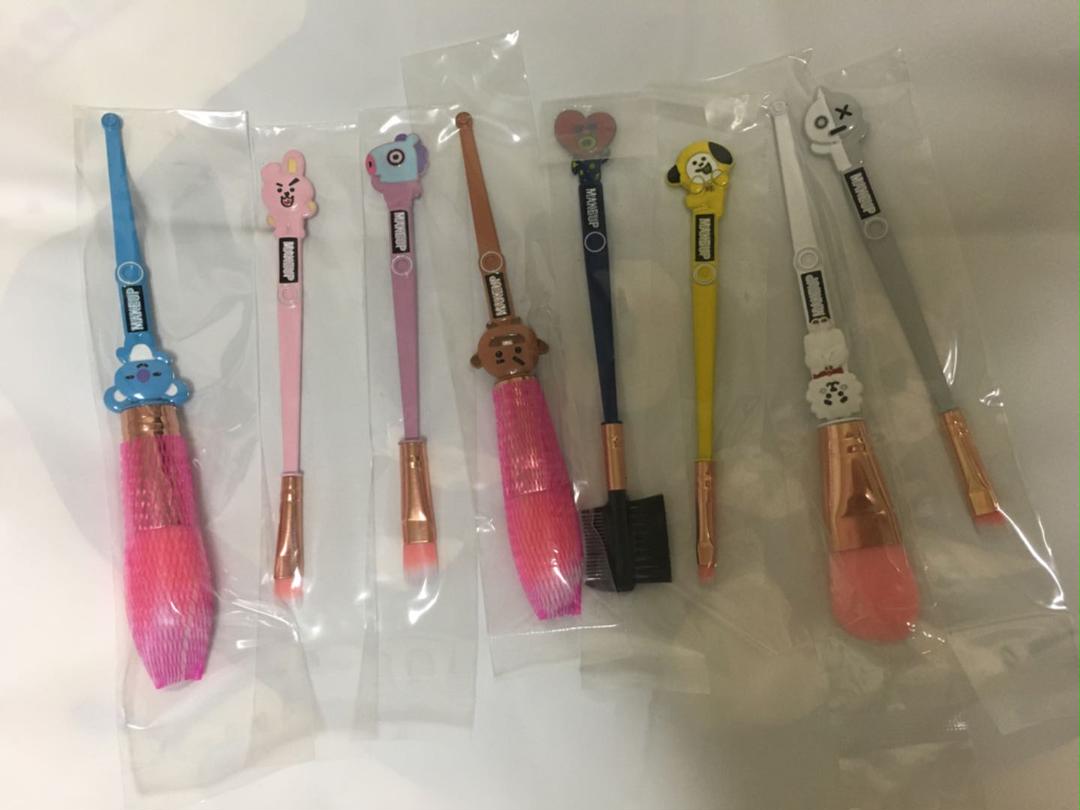 BT21 防弾少年団 メイクブラシ ８本セット