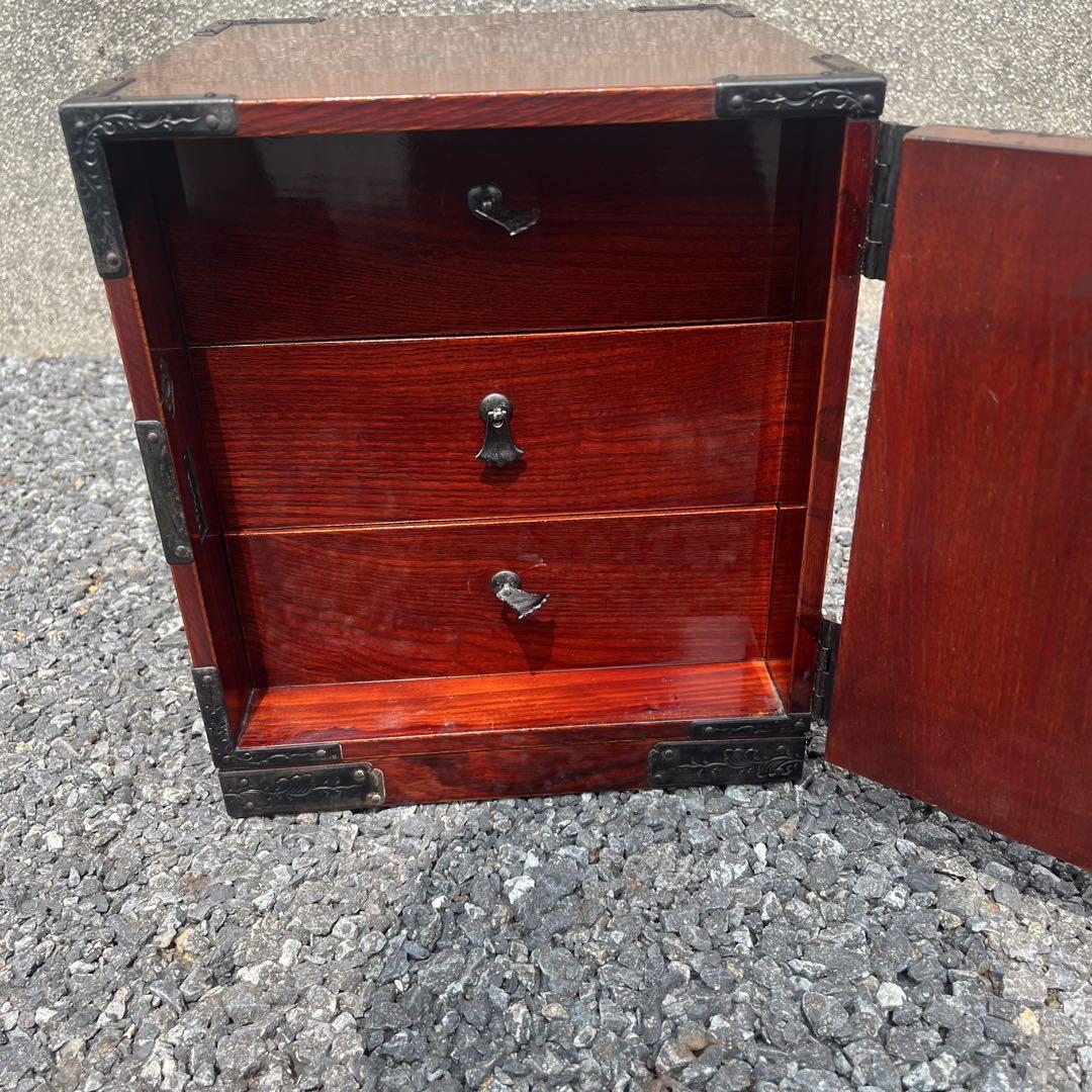仙台箪笥 渡辺家具店 小箪笥 漆 欅 中桐 小引出 牡丹金具 伝統
