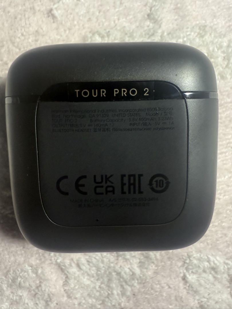 付属品完備　極美品　JBL Tour Pro 2 ワイヤレスイヤホン