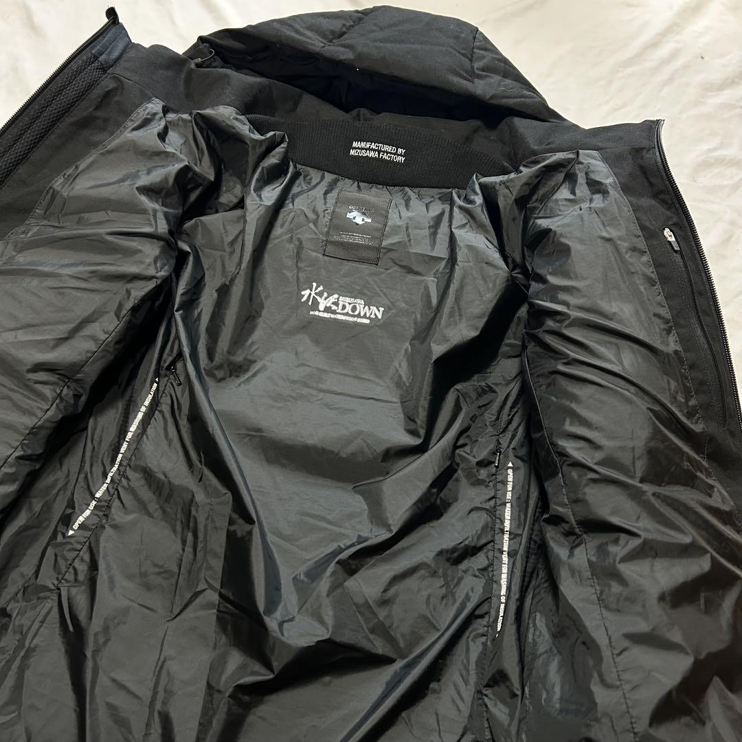 美品　DESCENTE  デサント　水沢ダウン　アンカー　ハーフ　ブラック　L