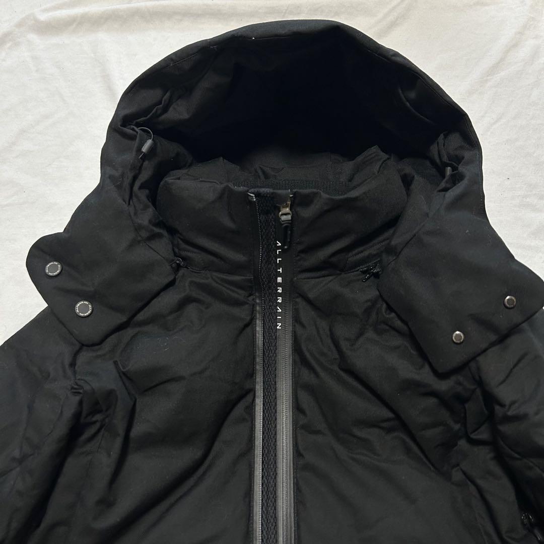 美品　DESCENTE  デサント　水沢ダウン　アンカー　ハーフ　ブラック　L