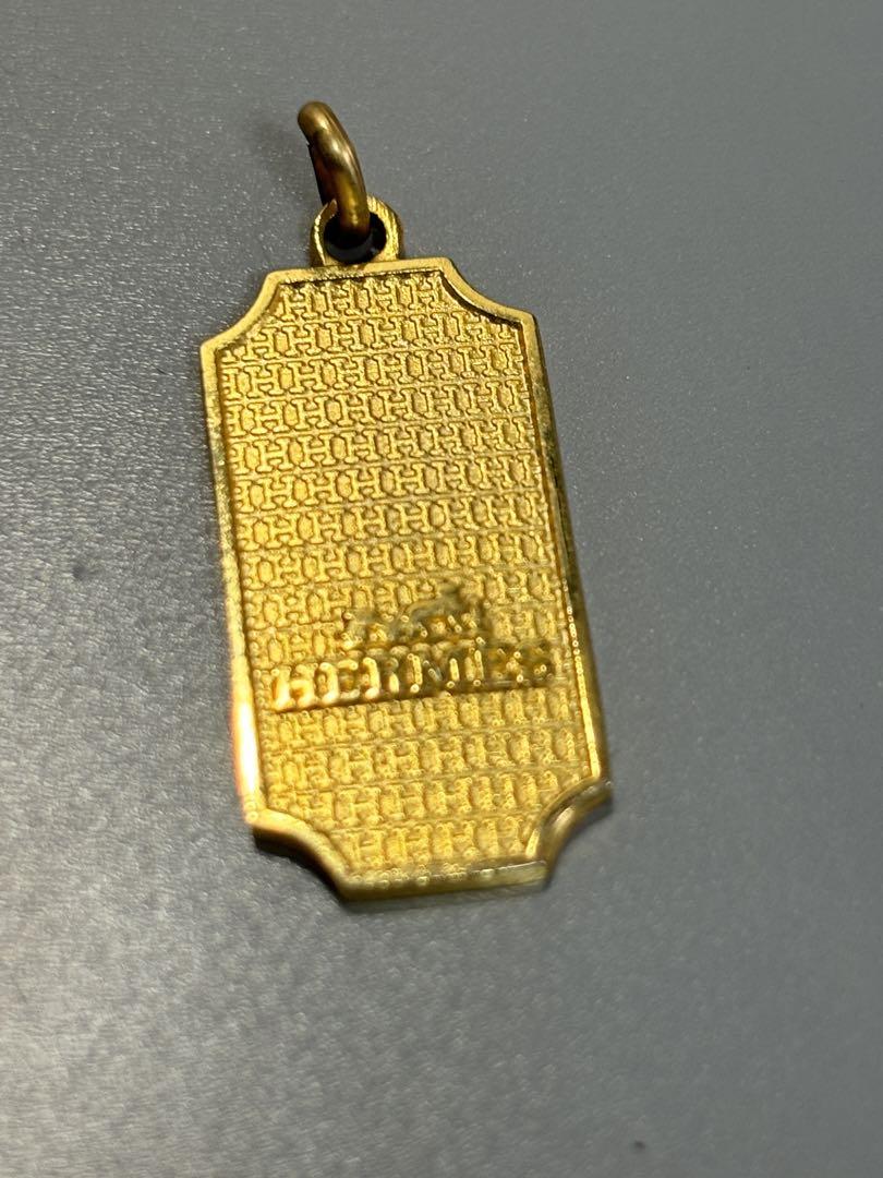 HERMES エルメス ペンダント トップ ゴールドカラー
