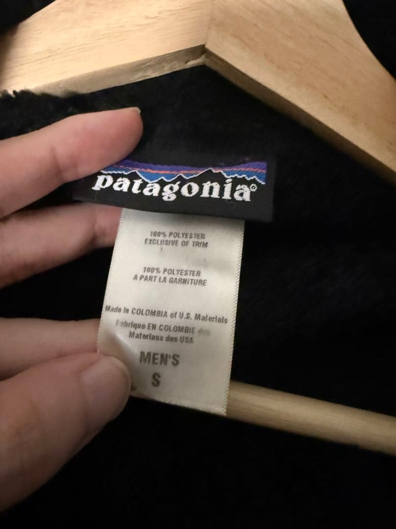 patagonia ブラック フリースジャケット