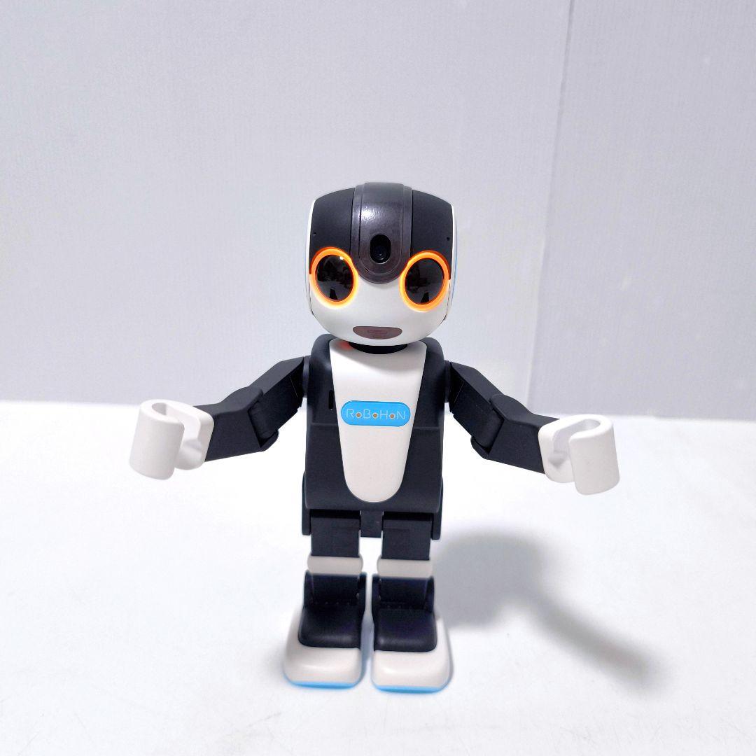 ロボホン　sharp SR06M 送料無料】SHARP シャープ RoBoHoN ロボホン SR-06M - メルカリ