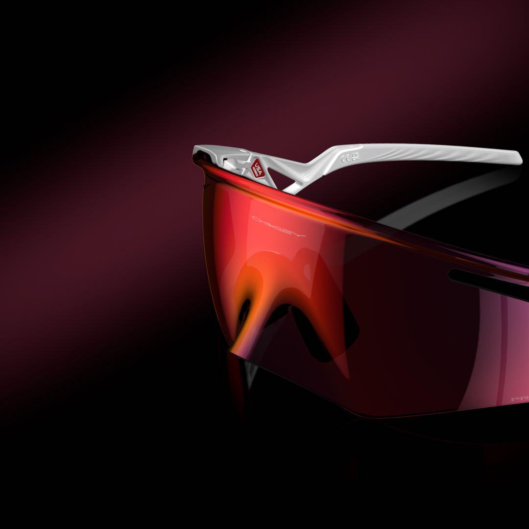 【美品】OAKLEY QNTM KATO クアンタム　ケイト