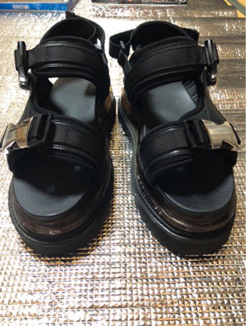 HARE 厚底ストラップサンダル ブラック
