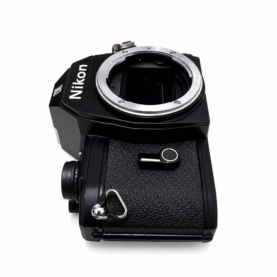 Nikon EM ボディ 一眼レフフィルムカメラ シャッター動作確認済 Nikon EM フィルムカメラ ボディ 動作確認済 - メルカリ