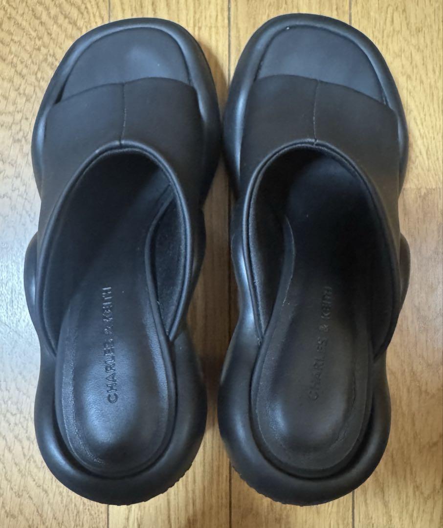 CHARLES&KEITHレイラオープントゥミュール Black35