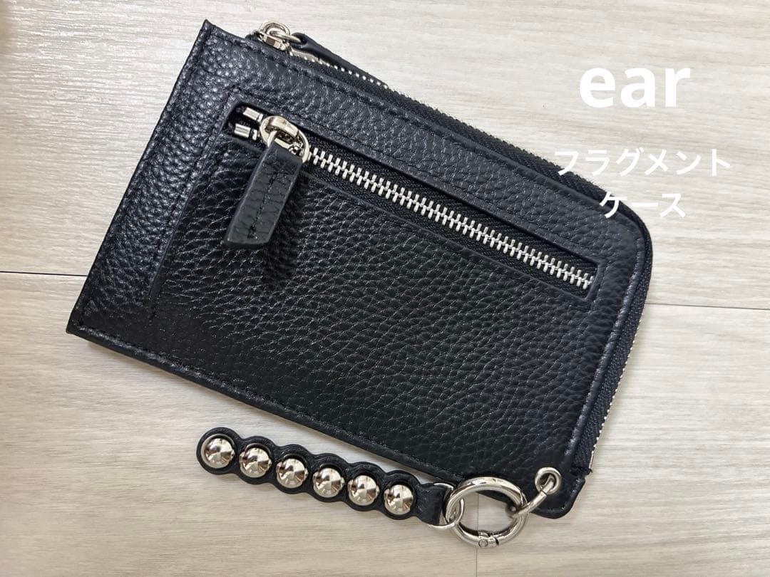ear 本革スタッズフラグメントケース 黒 インフルエンサーほし企画