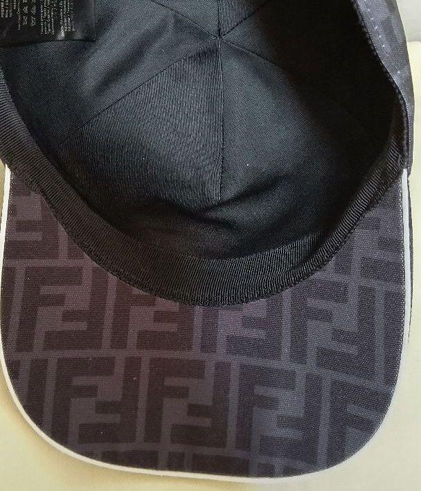 FENDI FFロゴ モノグラム ベースボールキャップ FENDI FFロゴ モノグラム ベースボールキャップ