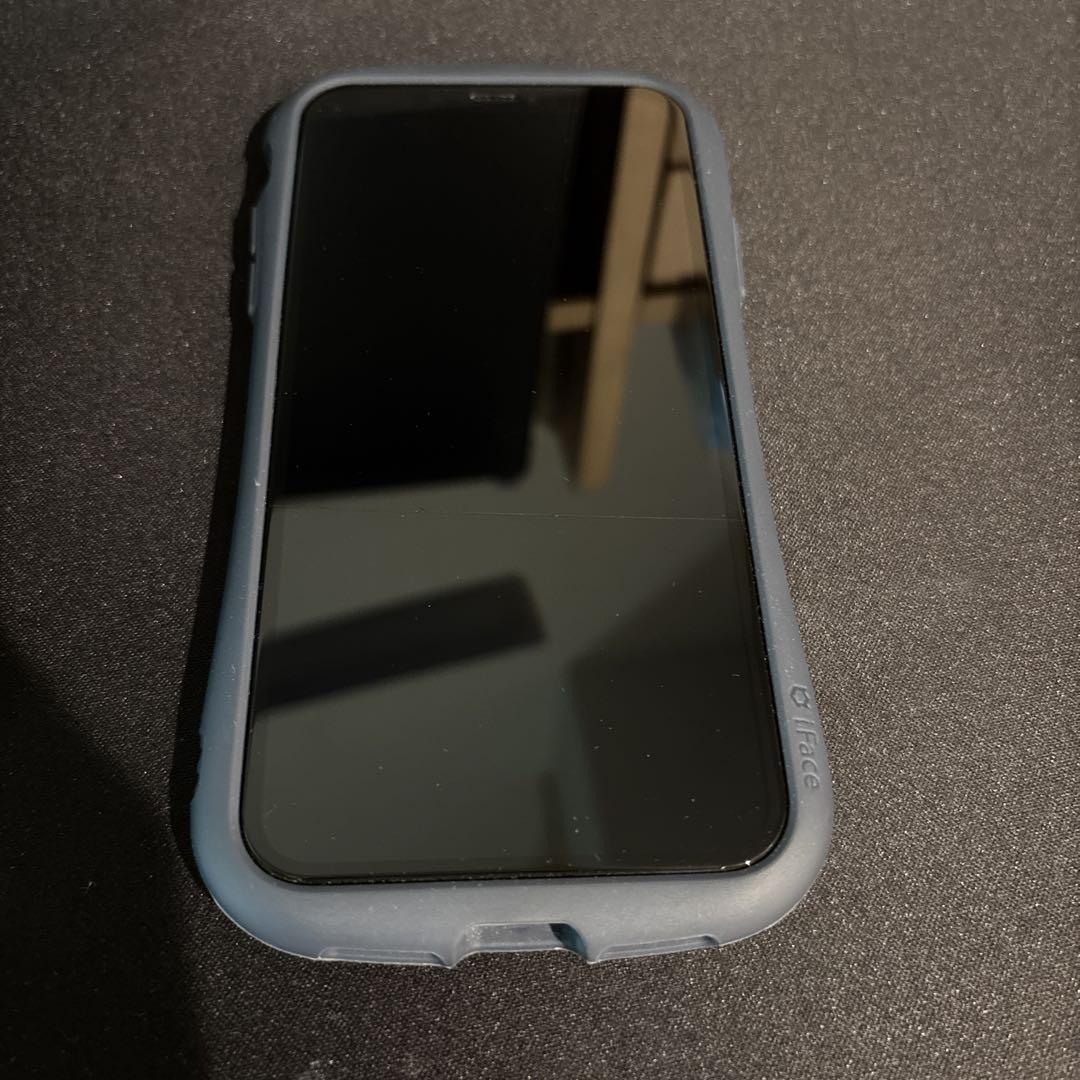 iPhone11 ホワイト スマホケースと保護フィルム付き