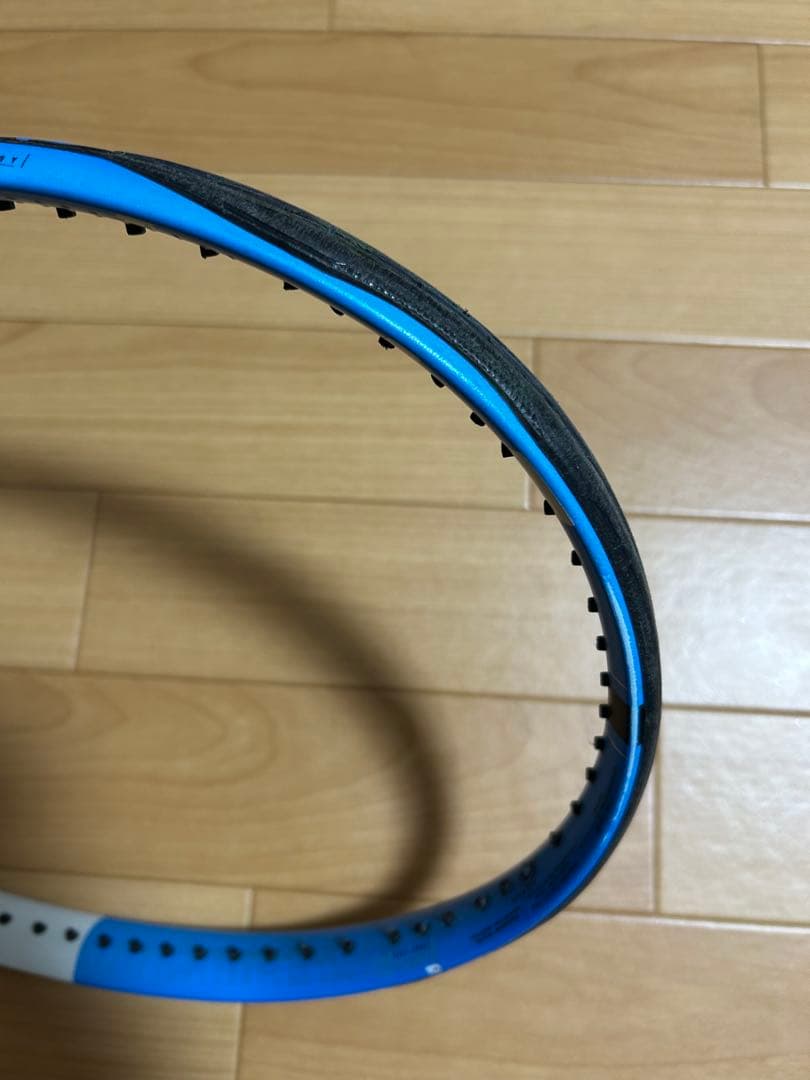 Babolat ピュアドライブ100