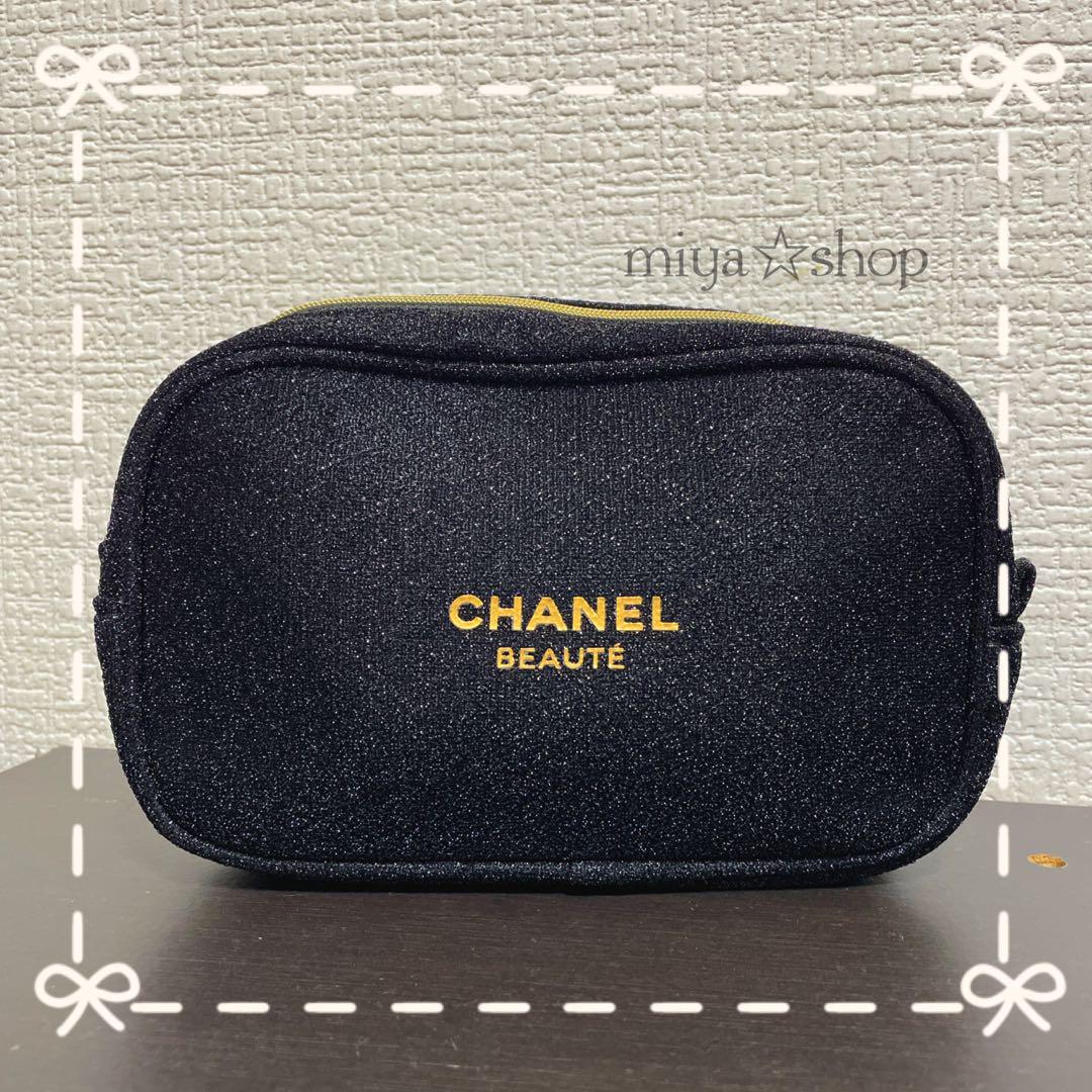シャネル ノベルティ ポーチ カードケース チェーン付きCHANEL