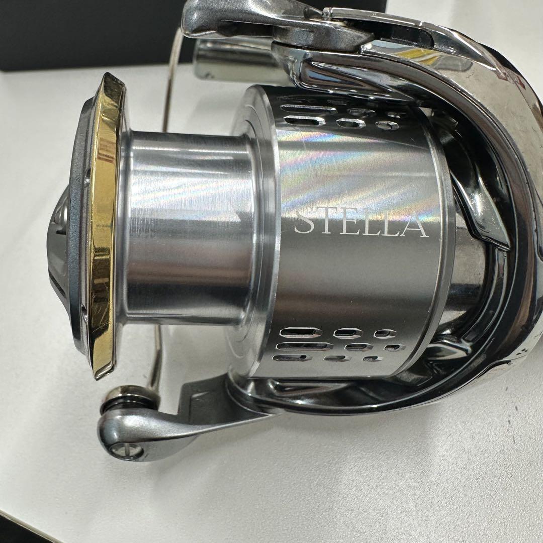 シマノ　ステラ　スピニングリール　C5000HG Amazon | シマノ(SHIMANO) スピニングリール 18 ステラ C5000HG