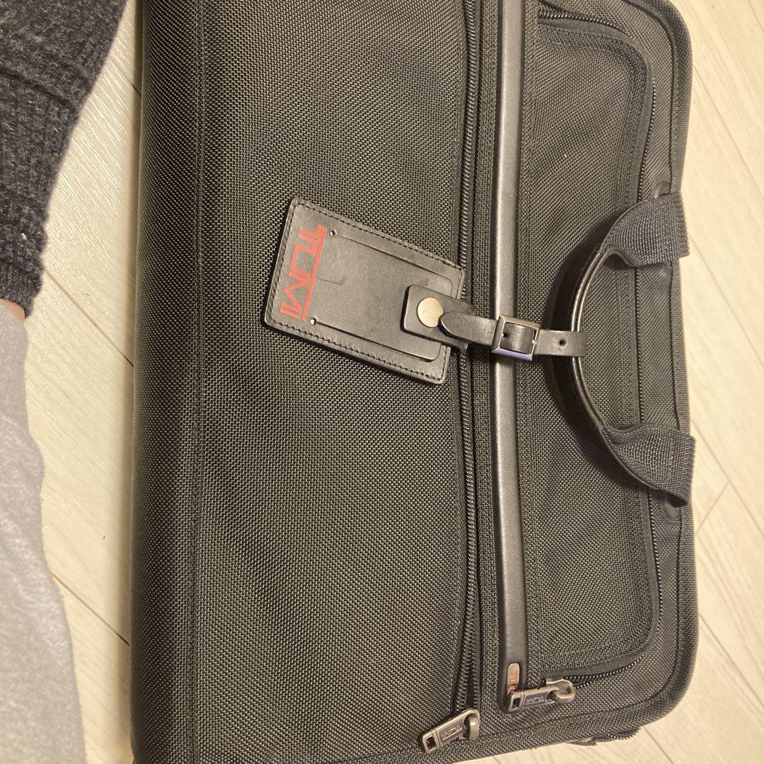 美品 TUMI ビジネス ショルダー ストラップ　　ペンケース付き26111D4
