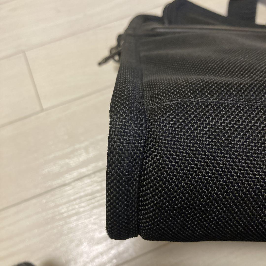 美品 TUMI ビジネス ショルダー ストラップ　　ペンケース付き26111D4