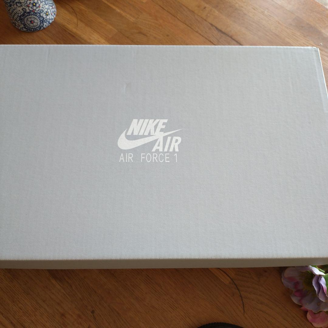 【新品未使用】NIKE エアフォース1 '07 ブラック 26cm US8