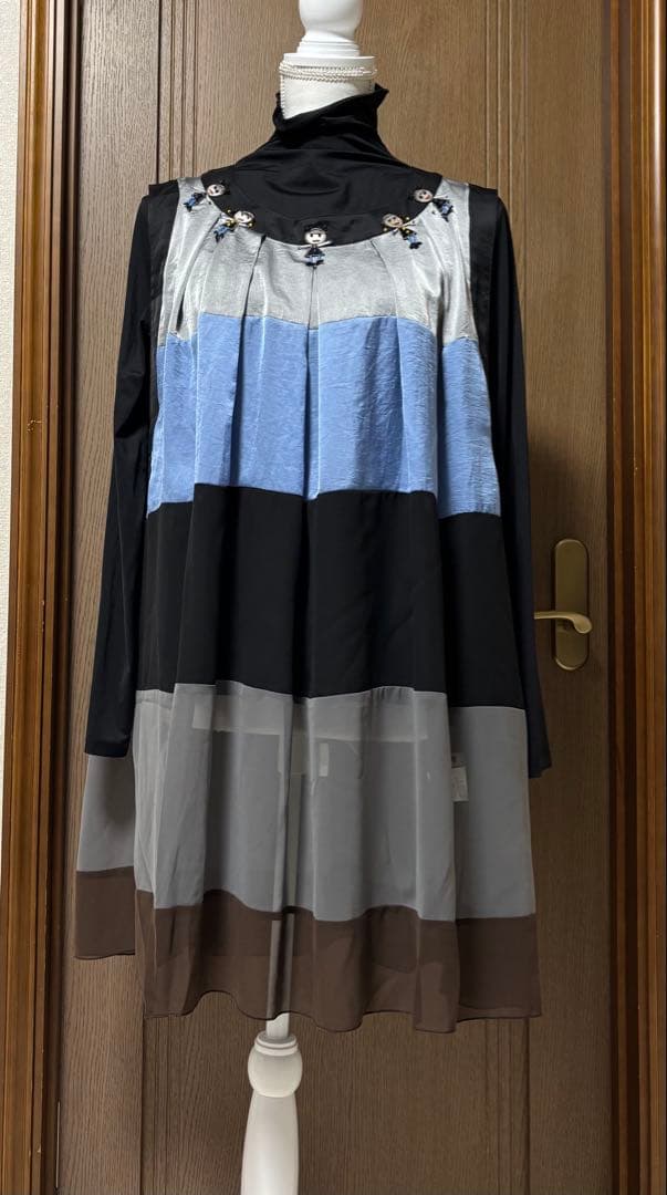 かわいいビーズ刺繍女の子のチュニック