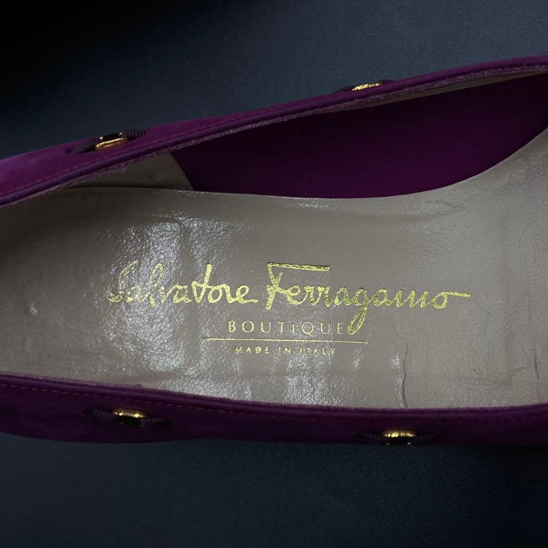 サルヴァトーレ フェラガモ ヴァラ パンプス スエード 24.5cm相当 サルヴァトーレ フェラガモ ヴァラ パンプス スエード 24.5cm相当