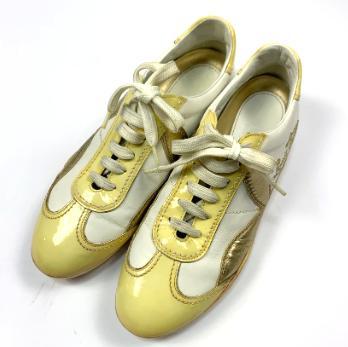 VUITTON ゴールドモノグラムパターン