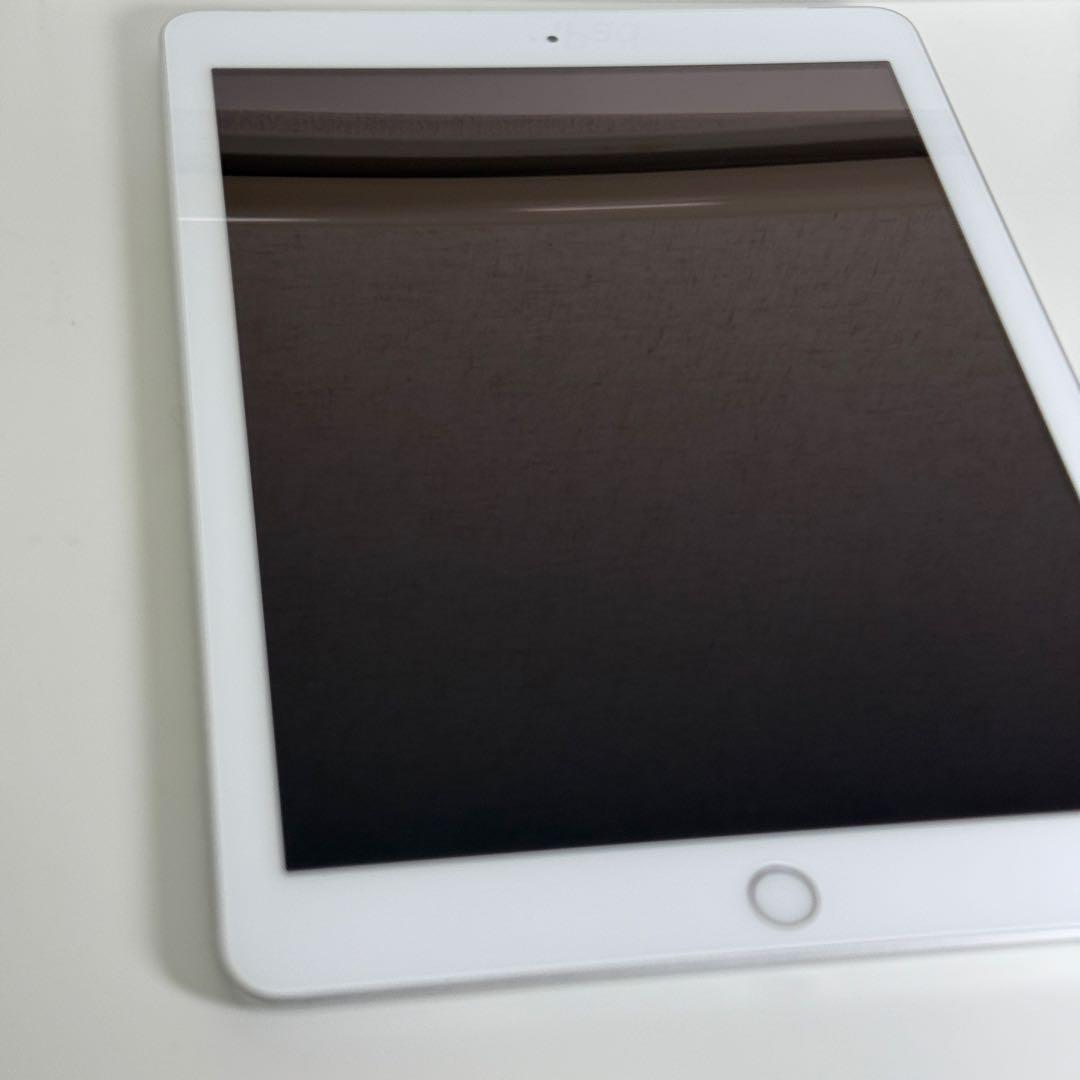 Apple アップル iPad 第6世代 32GB SIMロック解除済 シルバー
