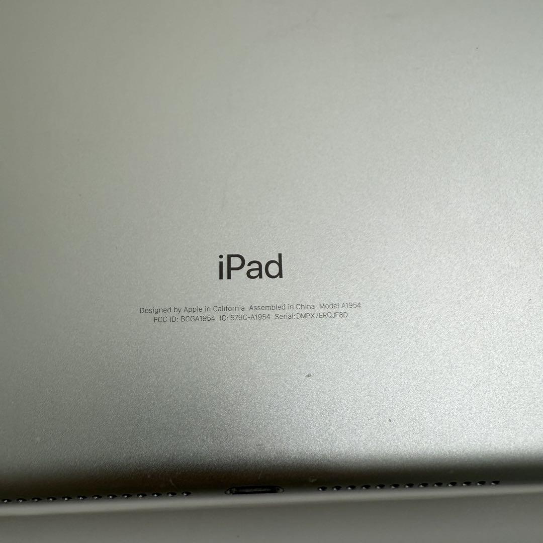 Apple アップル iPad 第6世代 32GB SIMロック解除済 シルバー
