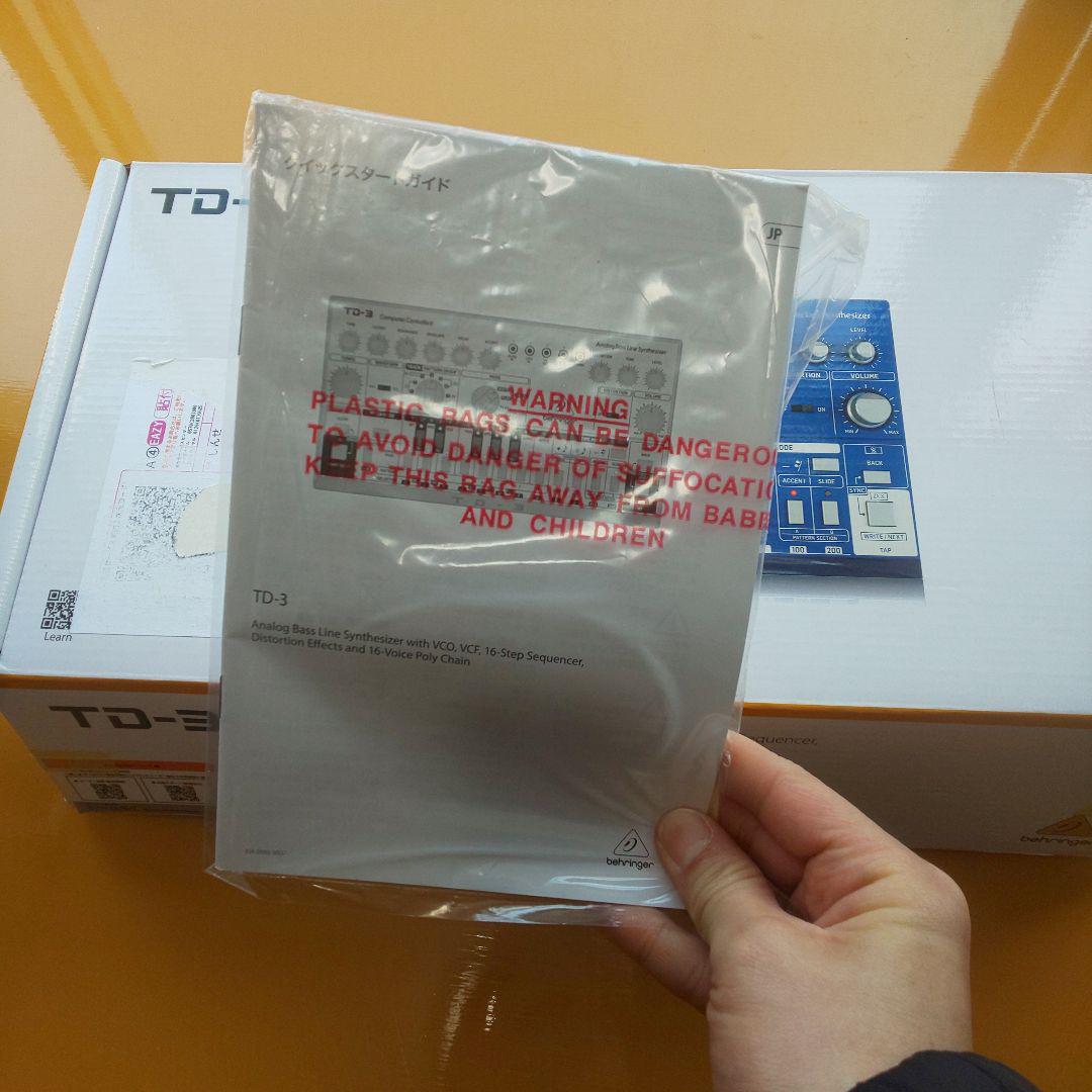 Behringer TD-3-BU アナログシンセサイザー