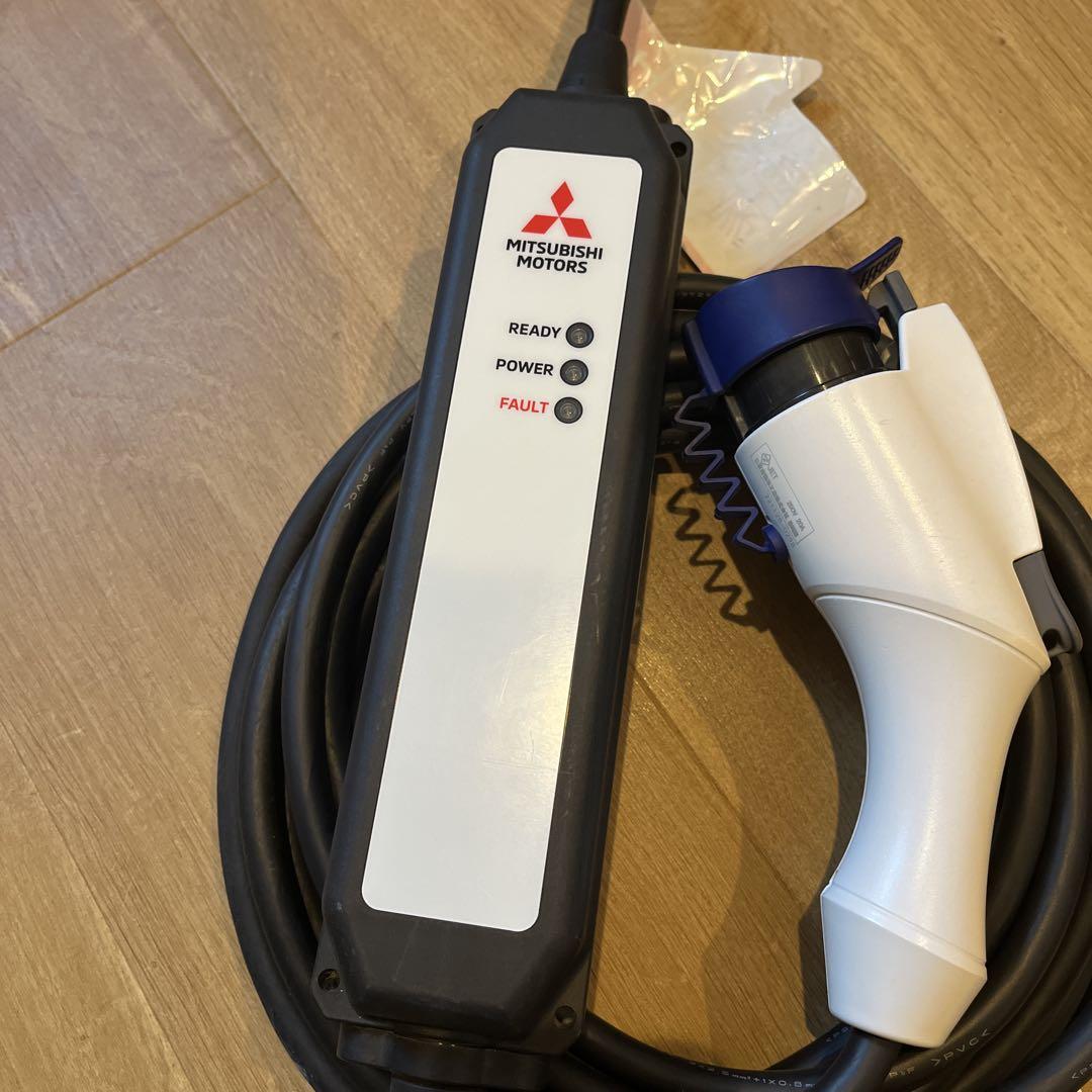 新品　新型　三菱アウトランダーPHEV GN0W純正200V充電ケーブル 三菱アウトランダーPHEV GN0W純正200V充電ケーブル 2023年 電気