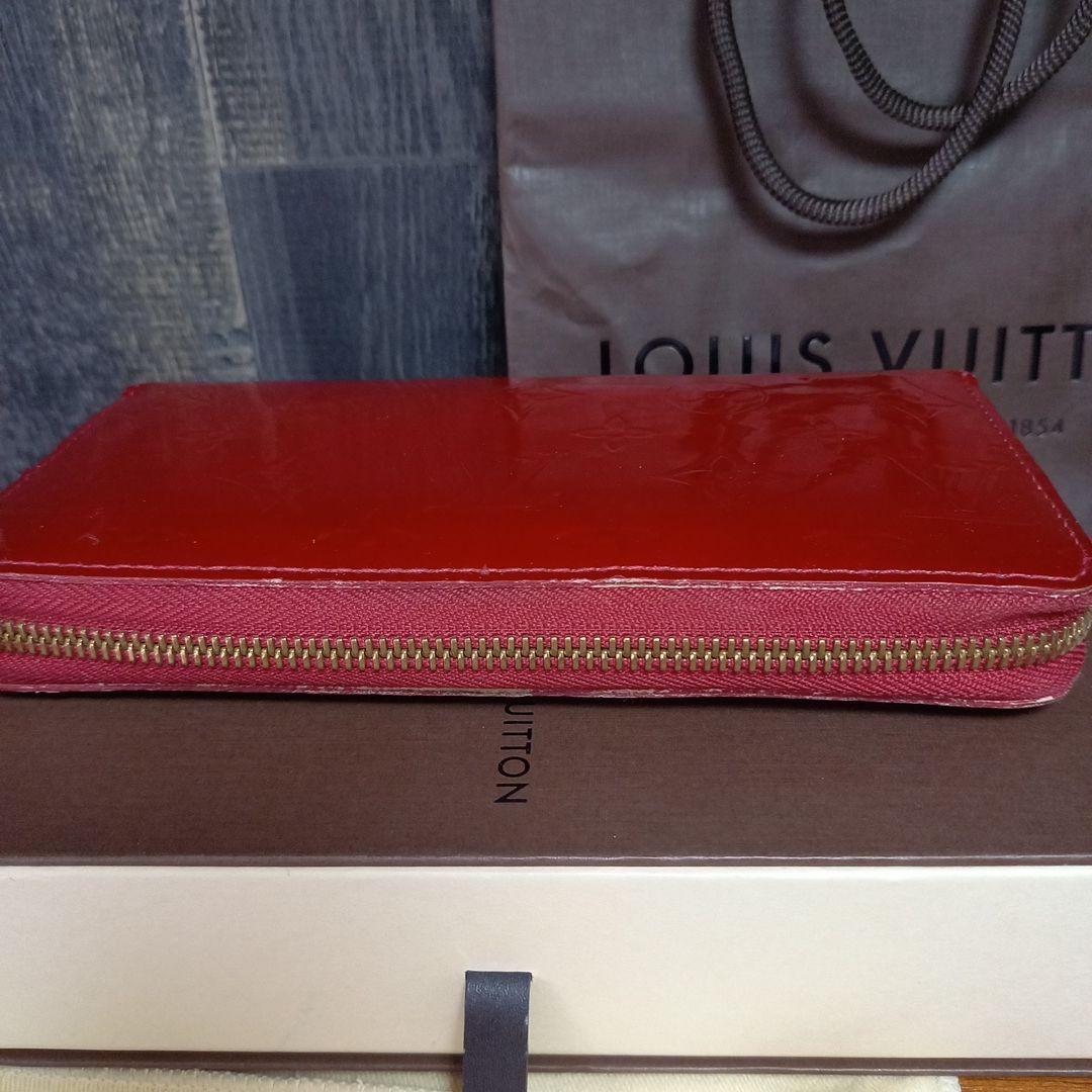 Louis Vuitton エナメルレザー 長財布 レッド
