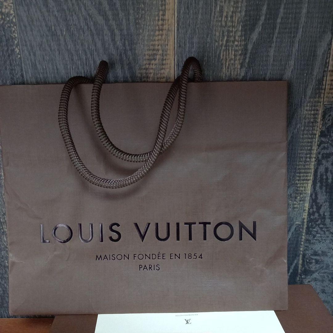 Louis Vuitton エナメルレザー 長財布 レッド