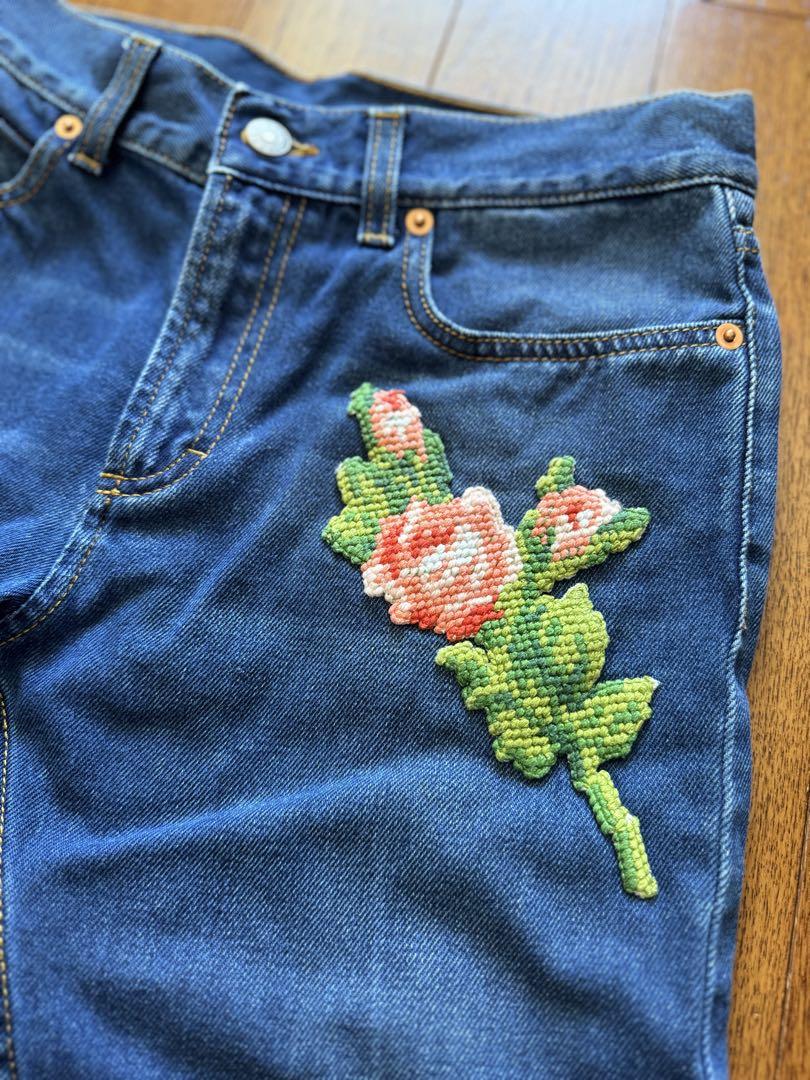 GUCCI タイガー フラワー 刺繍 デニム ジーンズ 虎 グッチ GUCCI タイガー フラワー 刺繍 デニム ジーンズ 虎 グッチ
