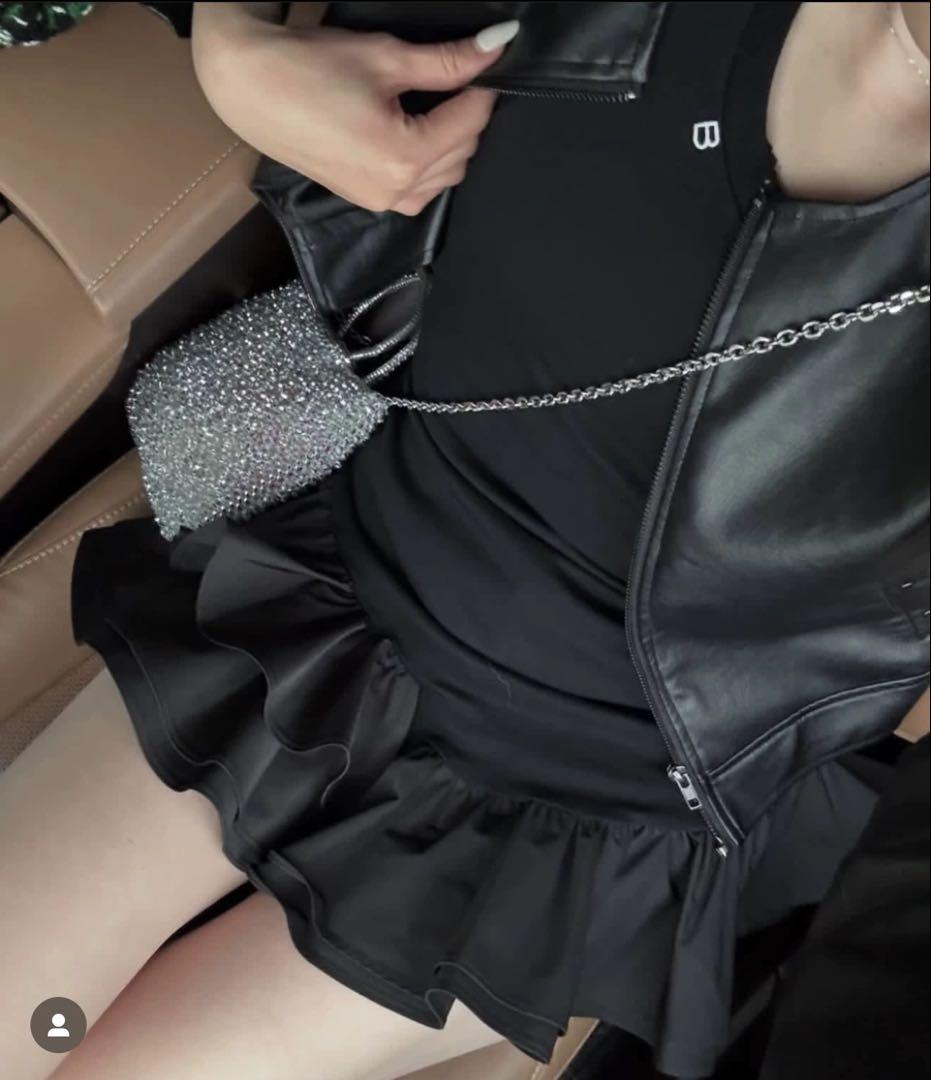 Bibiy. IRIS RUFFLE TOP フリルタンクトップ　ワンピース Bibiy. IRIS RUFFLE TOP フリルタンクトップワンピース - メルカリ
