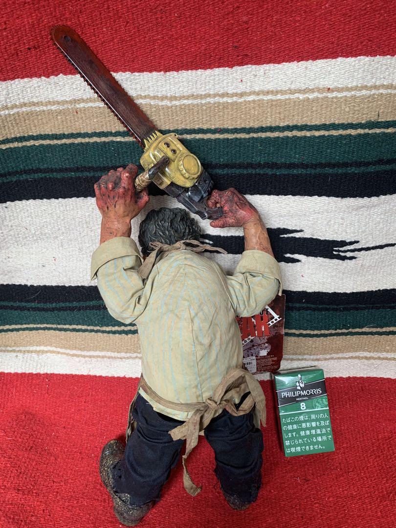 メズコMezco 悪魔のいけにえ　レザーフェイス