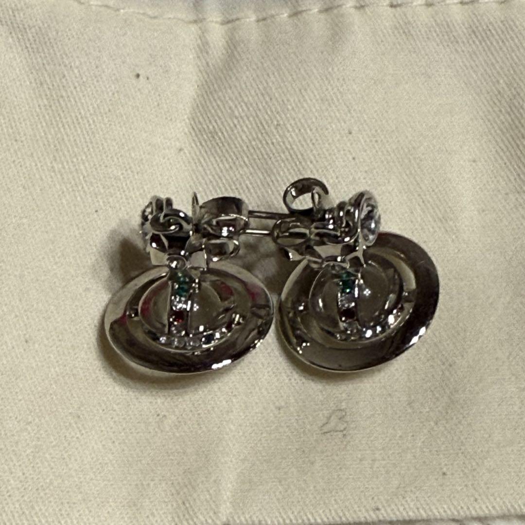 【☆Remy☆】Vivienne Westwood オーヴ ピアス 中古・古着通販】Vivienne Westwood (ヴィヴィアンウエスト