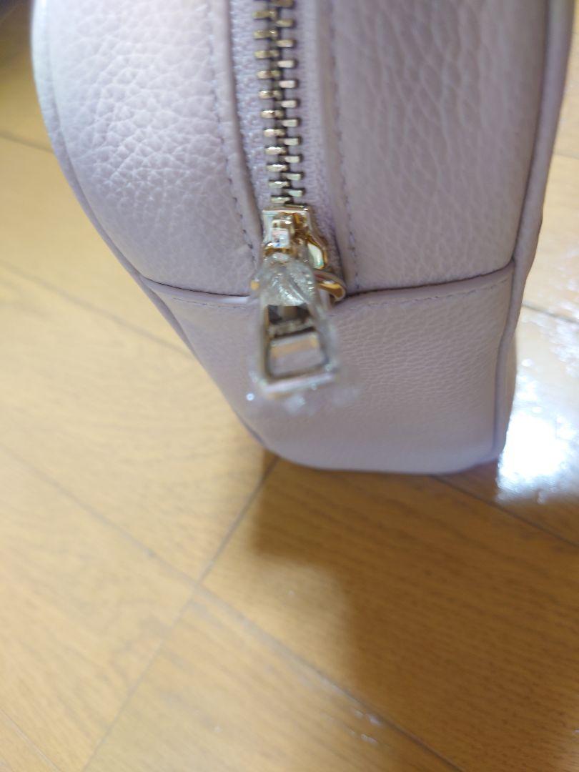 フルラ アヴリル ショルダーバッグ カメラバック グレージュ シボ革 斜め掛け FURLA フルラ アヴリル ショルダーバッグ カメラバッグ レザー