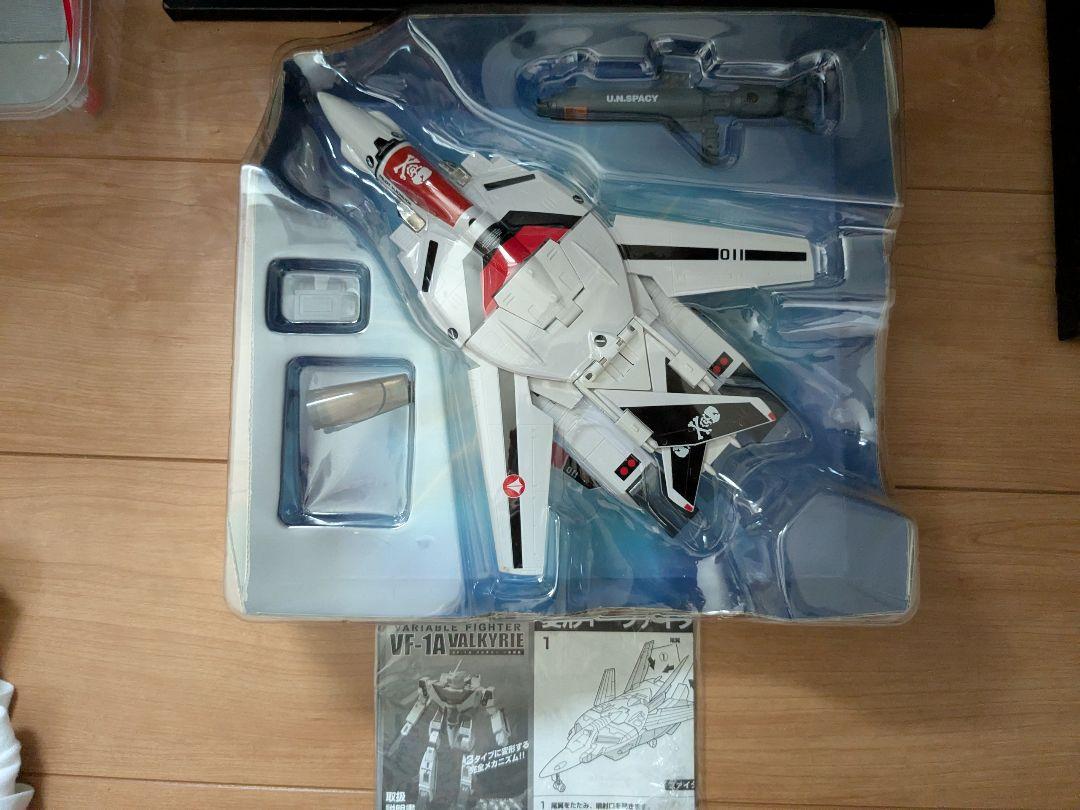 人気海外ブランドアイテム｜ファッション通販 VALKYRIE 完全変形超合金VF-1A 1/55 メルカリ - BANDAI その他