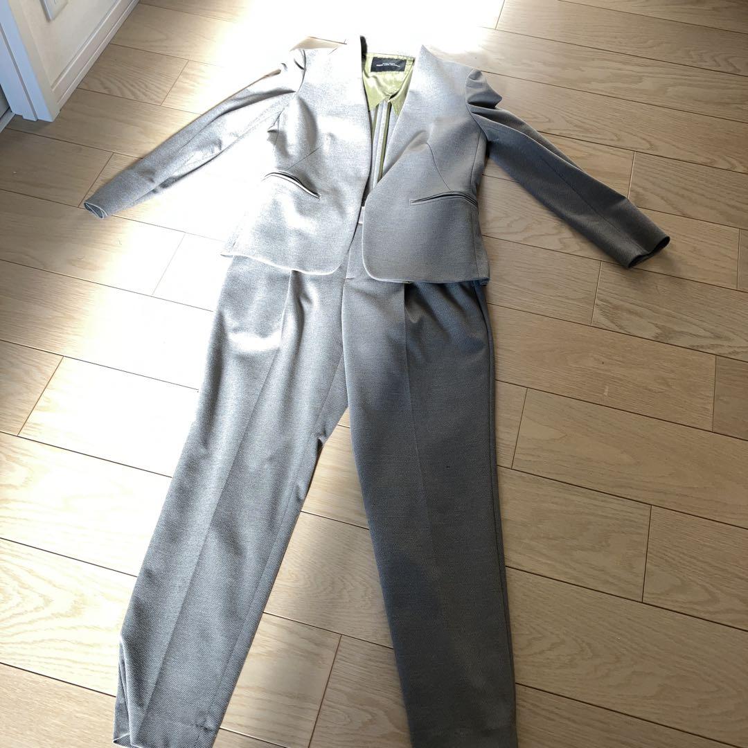 GREEN LABEL RELAXING セットアップ　グレーユニクロ白Tつき