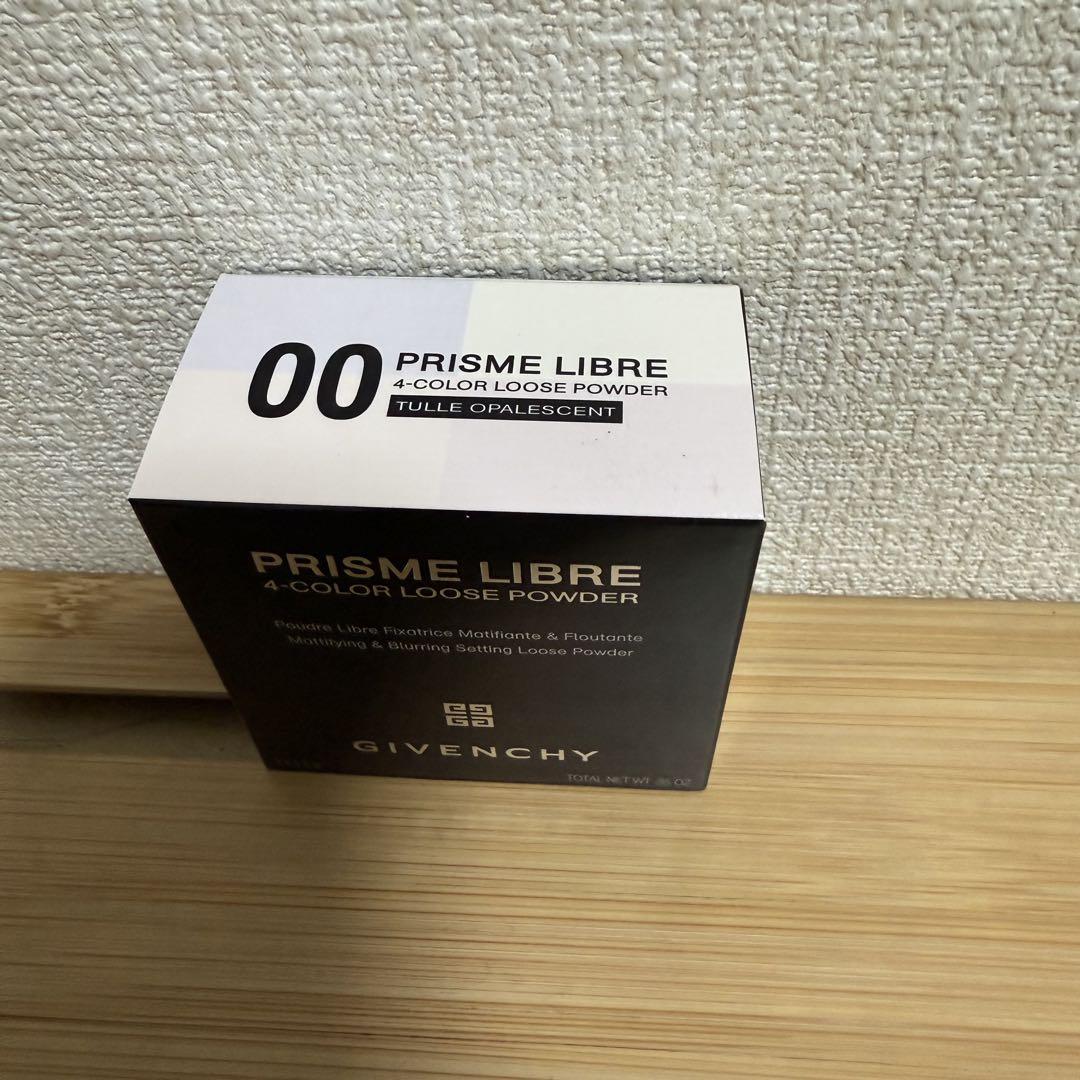 【新品未使用】ジバンシイ プリズム・リーブル　No.00 オパルセント・チュール